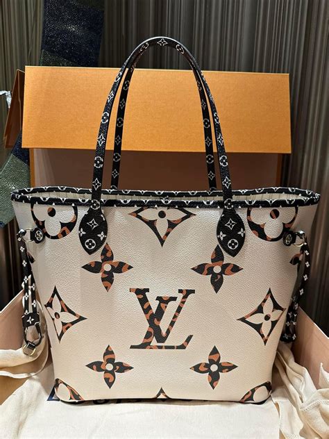 louis vuitton jungle neverfull price|louis vuitton neverfull clearance.